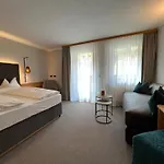 Superior Panorama 4*