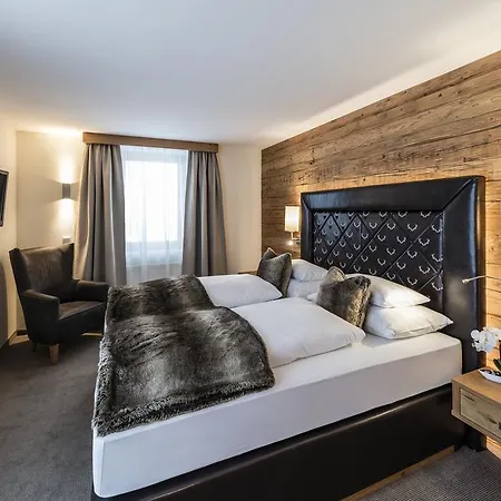 Superior Panorama Otel 4*